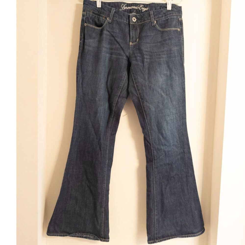 American Eagle women's dark color flare‎ jeans size 8